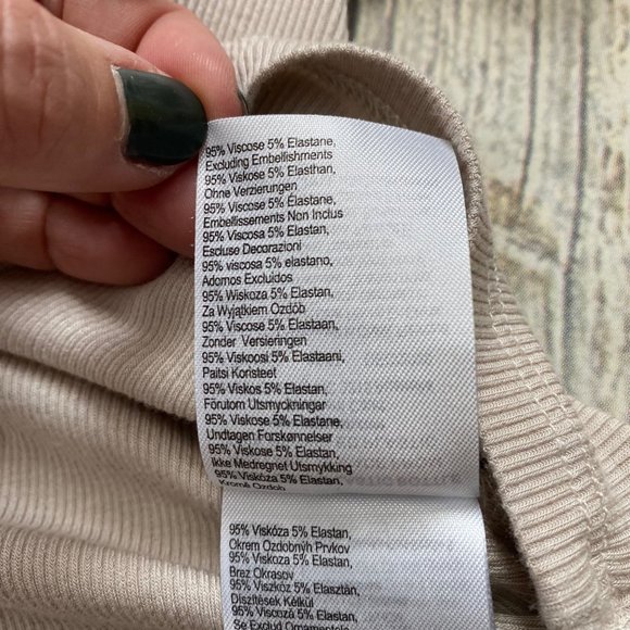 Cotton On Beige Ribbed Puff Sleeve Crop Top - Picture 10 of 12